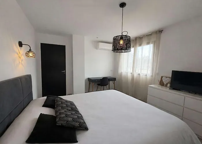 Park St-louis - Porto-vecchio * Porto-Vecchio (Corsica)